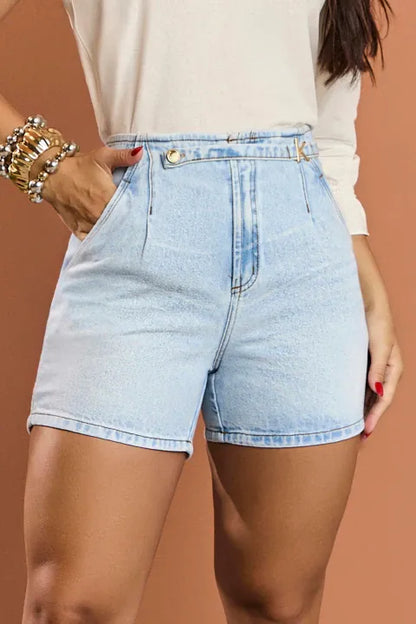 Bermuda em Jeans Claro
